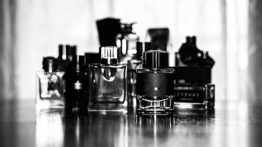Il guardaroba perfetto dei profumi da uomo
